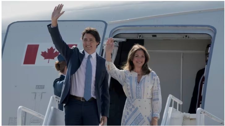 Canadian PM Justin Trudeau and wife Sophie Grégoire Trudeau announce