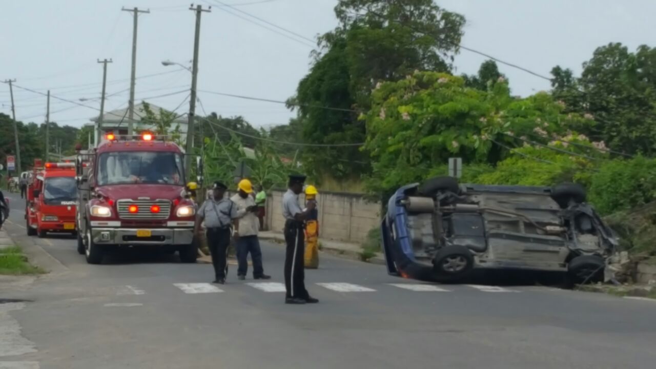Passengers injured after car crashes near Jeffrey Gas Station - Antigua ...