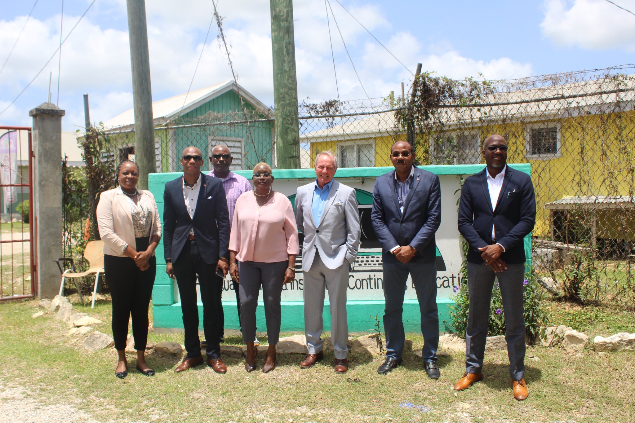 Officials tour site of soontobe redeveloped Antigua and Barbuda